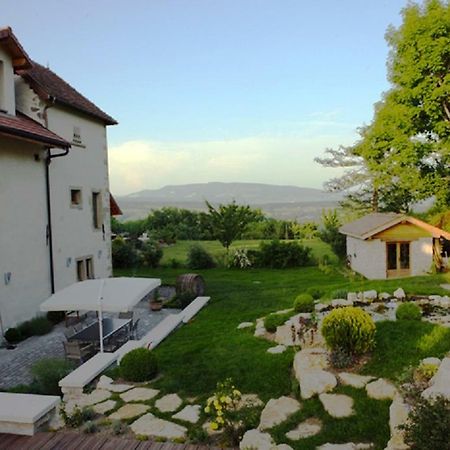 Le Manoir Bed & Breakfast Chaumont  Exterior photo